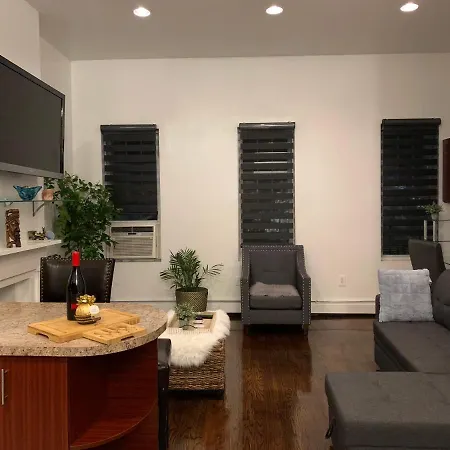 Charming Apartment In Bushwick